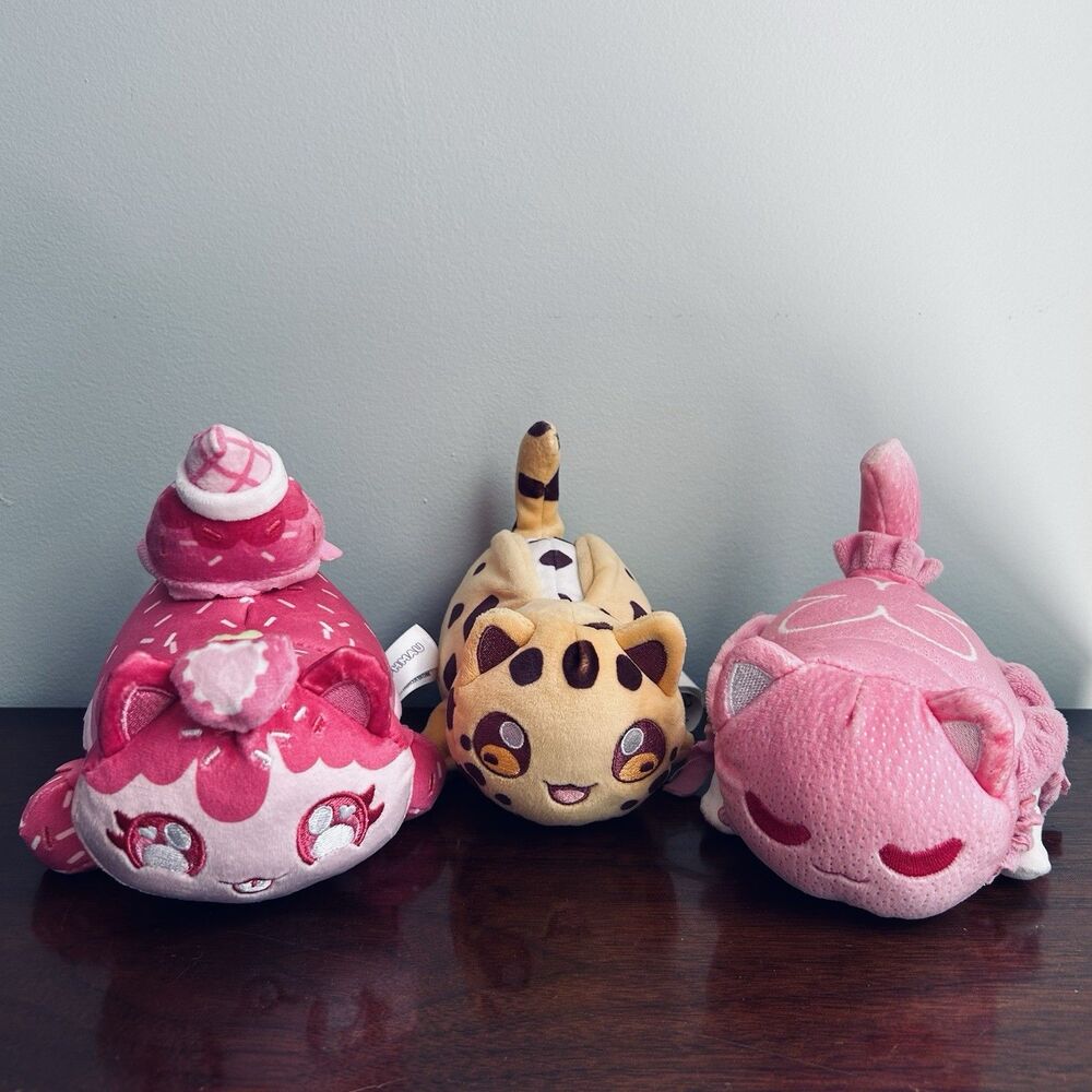 Lot of 3 Aphmau MeeMeows Jellyfish Cookie Cat Strawberry Ice Cream